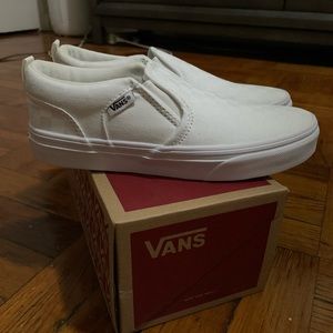VANS Sneakers youth size 3 NIB